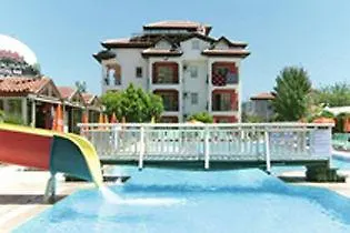 Ekinci Palace 이츠멜레르